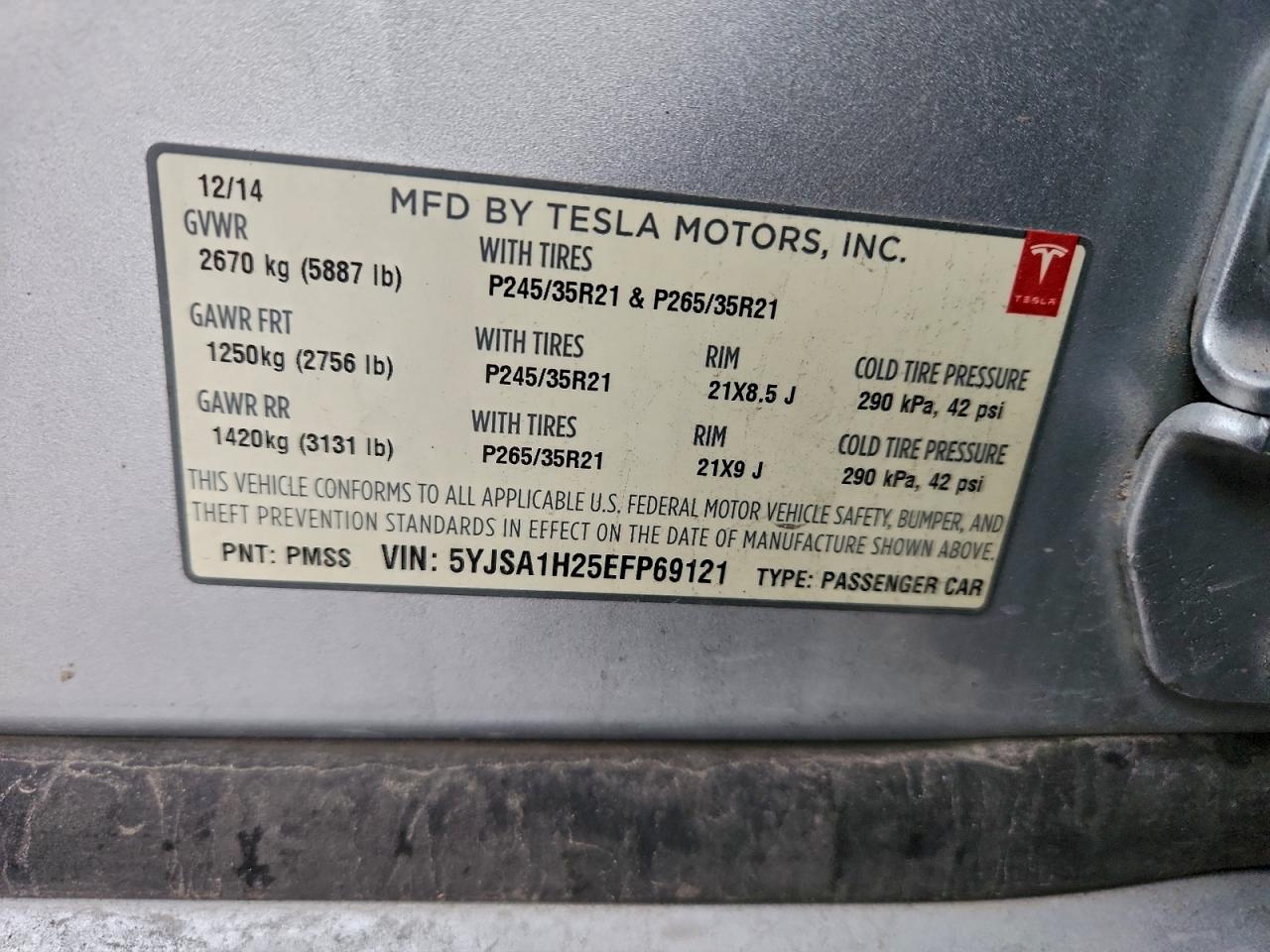 Tesla Model S Image 11