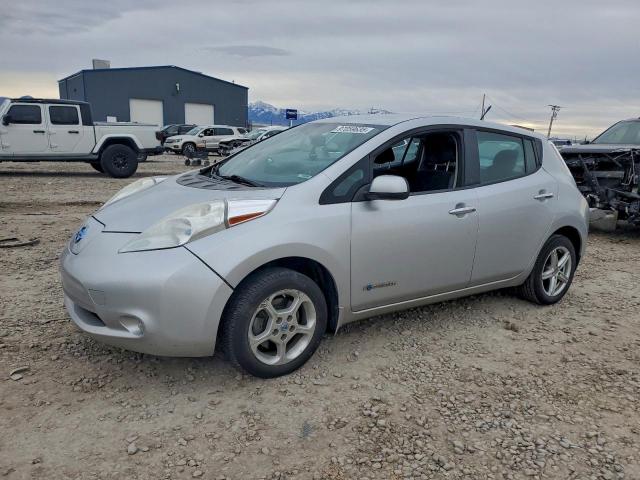  Salvage Nissan LEAF
