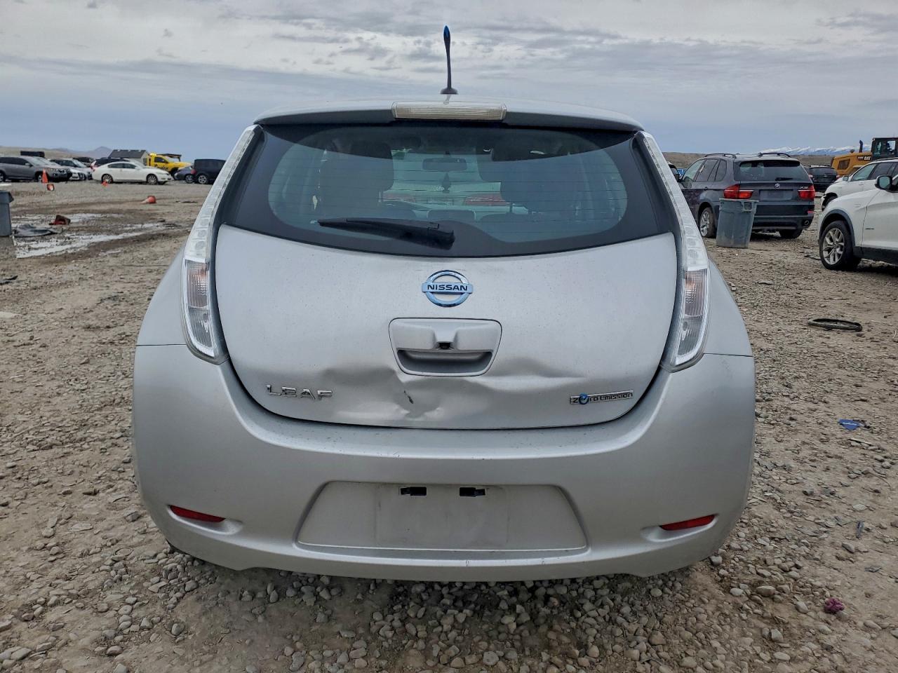 Nissan LEAF S Image 10