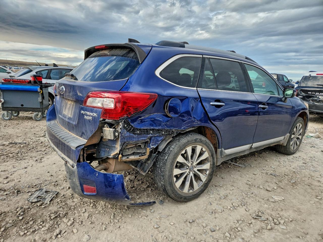 Subaru Outback Touring Image 3