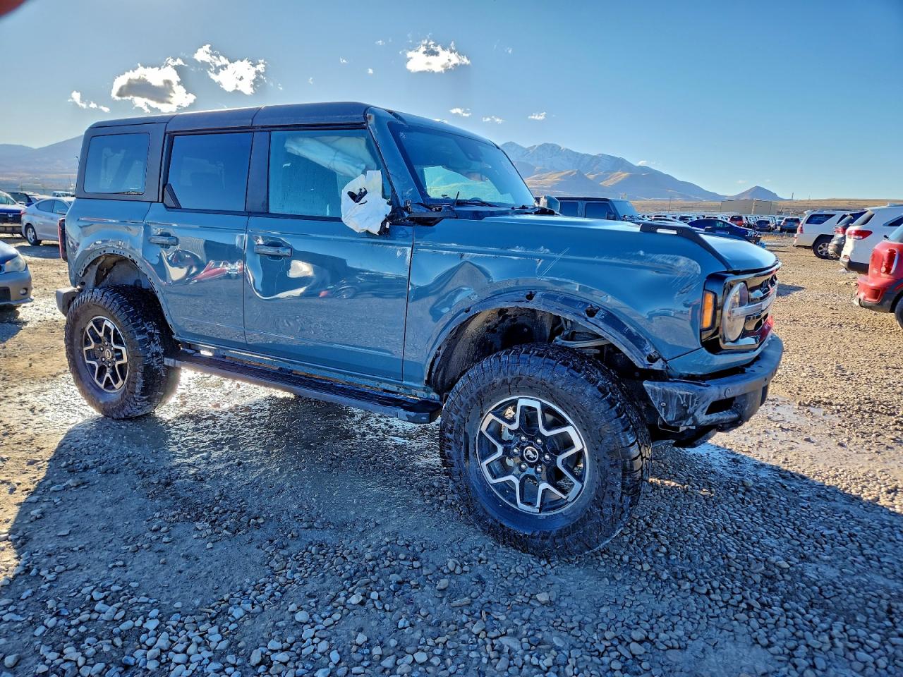 Ford Bronco Base Image 8