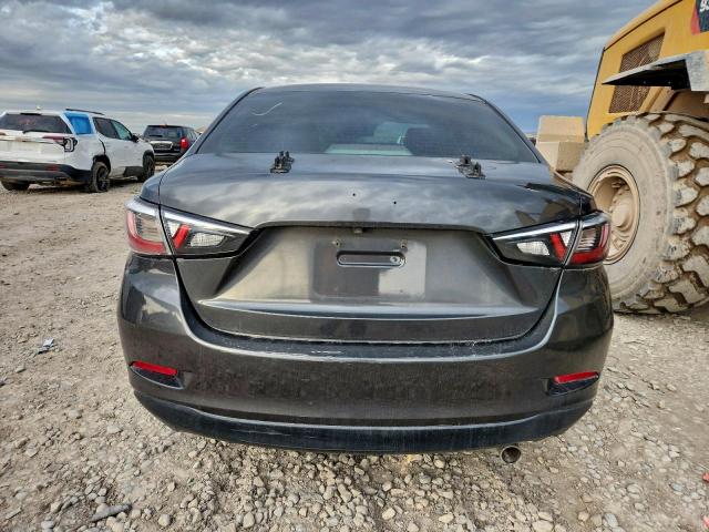 Toyota Scion Image 5