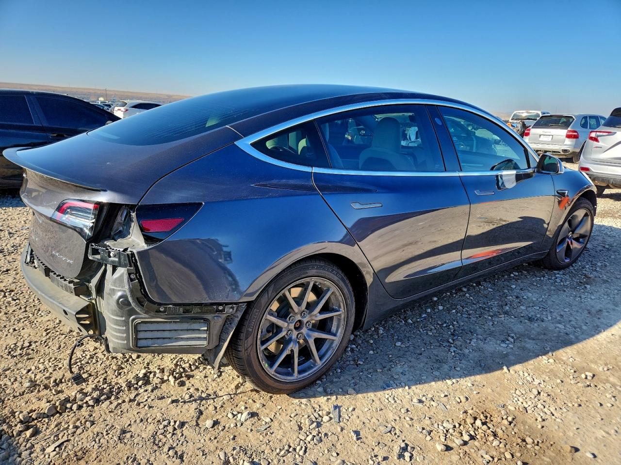 Tesla Model 3 Image 5