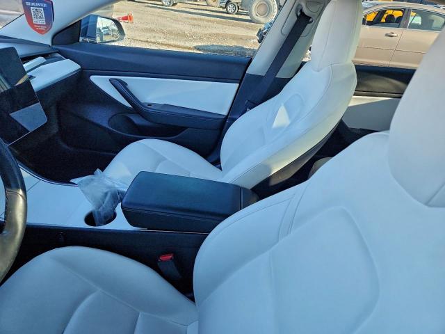 Tesla Model 3 Image 8