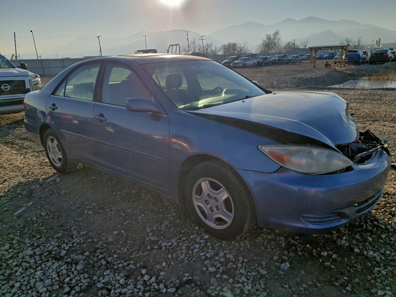 Toyota Camry Le Image 8