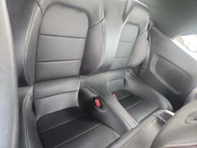 Ford Mustang Image 5