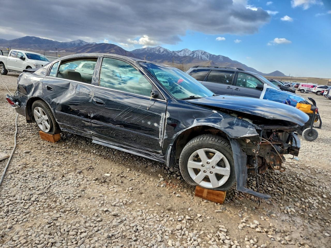 Nissan Altima Base Image 3