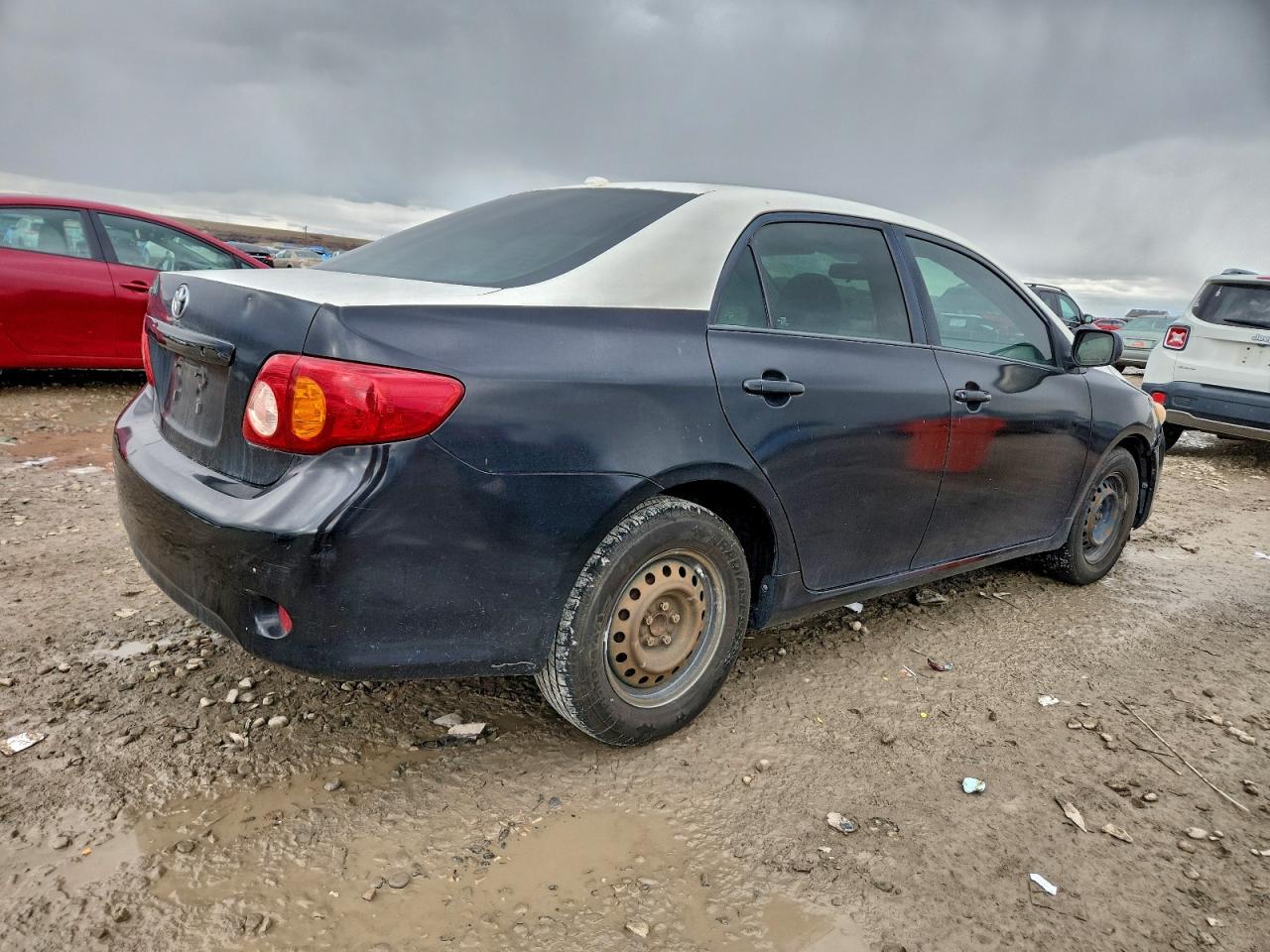 Toyota Corolla Base Image 5