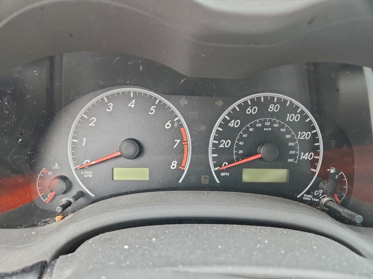 Toyota Corolla Base Image 6