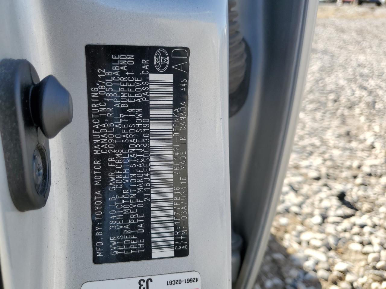 Toyota Corolla Base Image 12