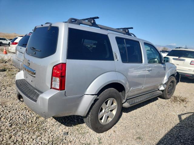 Nissan Pathfinder S Image 9