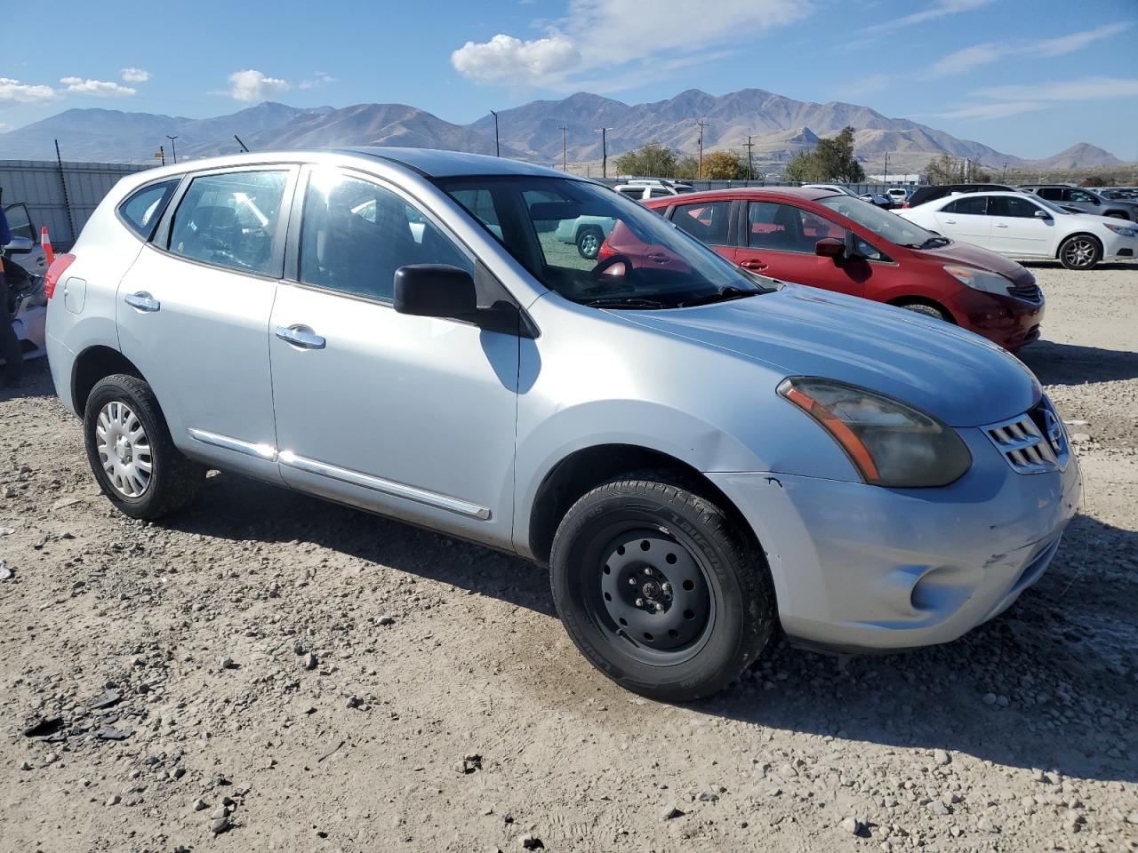 Nissan Rogue S Image 5