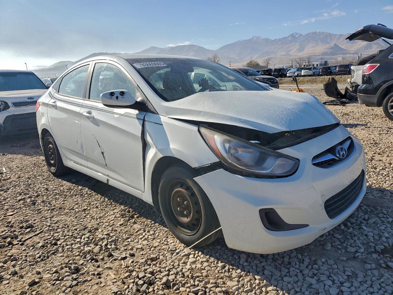 Hyundai ACCENT Gls Image 3