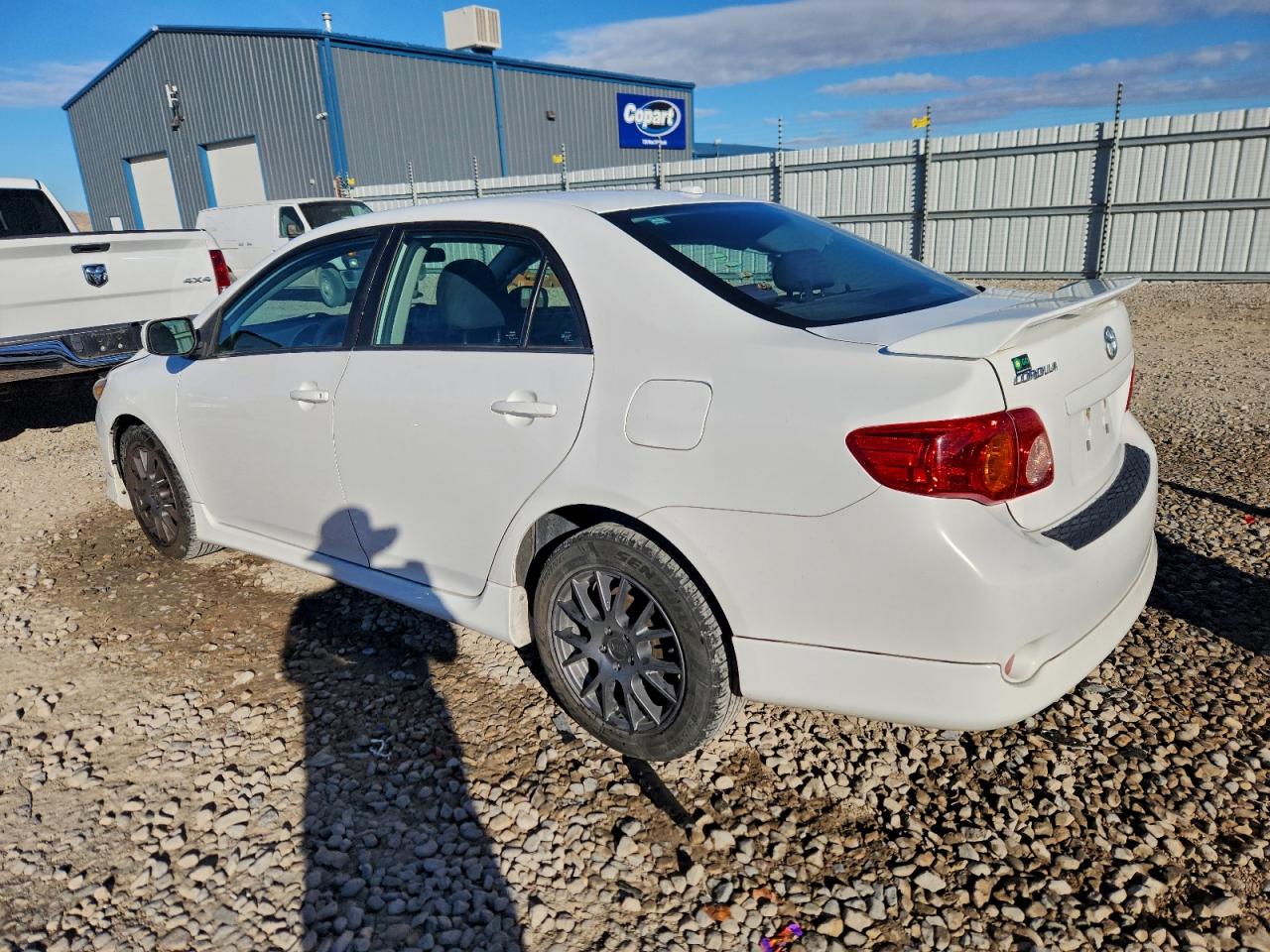 Toyota Corolla Base Image 5