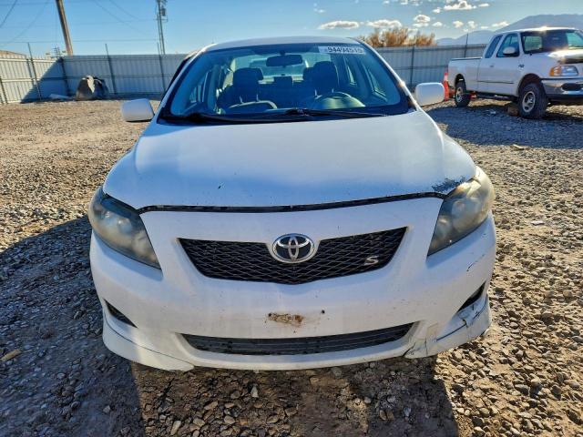 Toyota Corolla Base Image 4