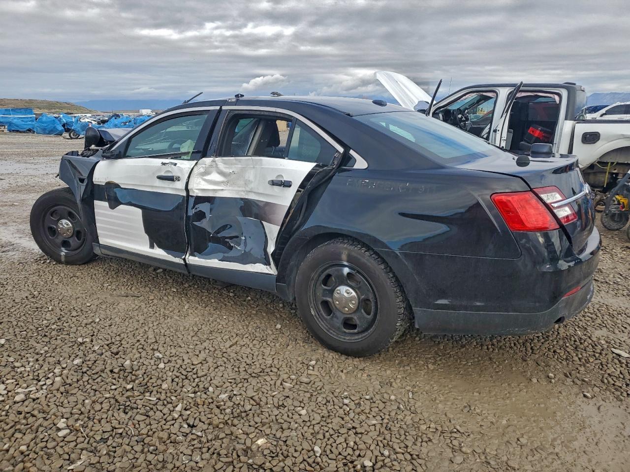 Ford Taurus Police Interceptor Image 3