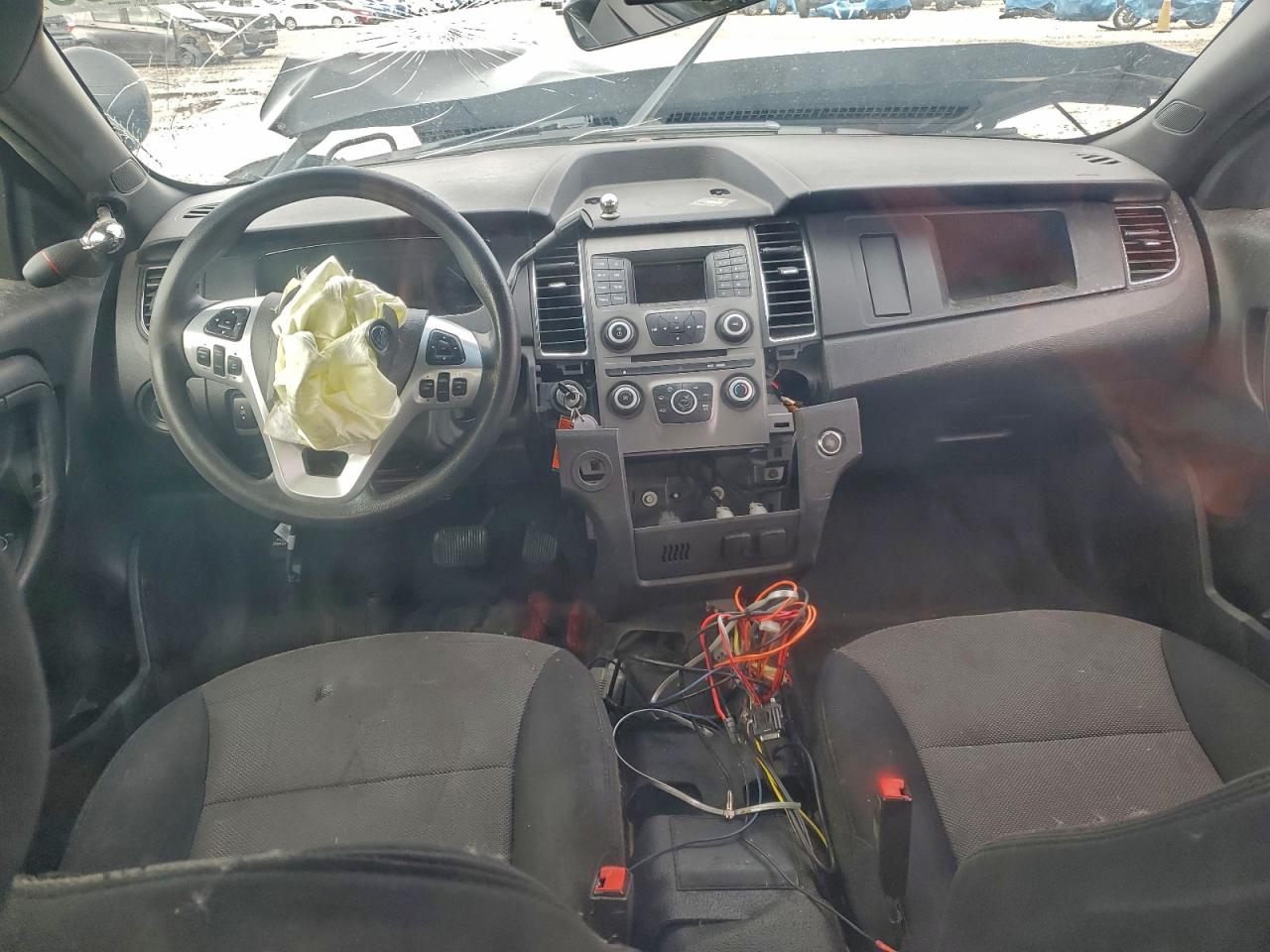 Ford Taurus Police Interceptor Image 4