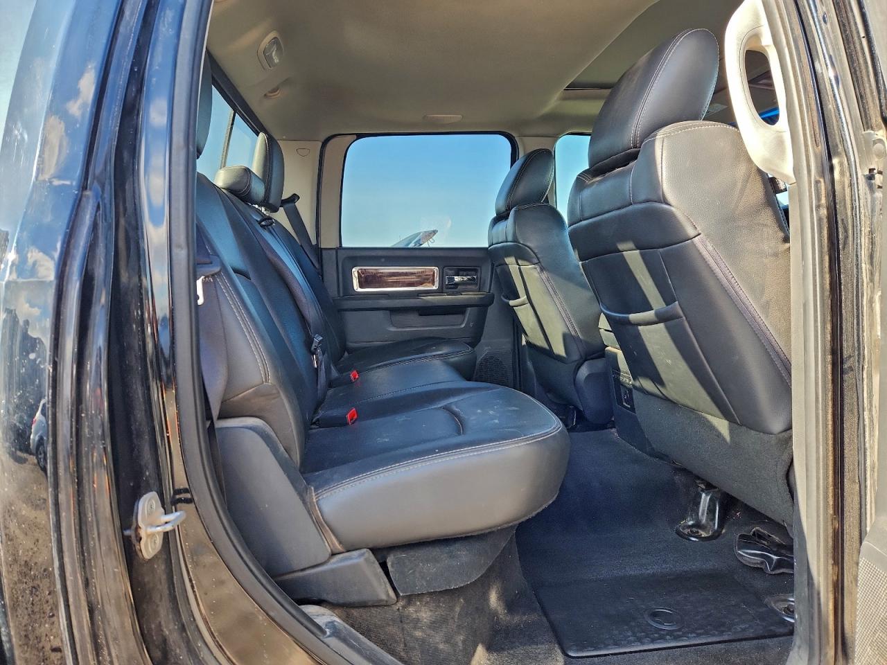 Dodge Ram 1500 Laramie Image 4