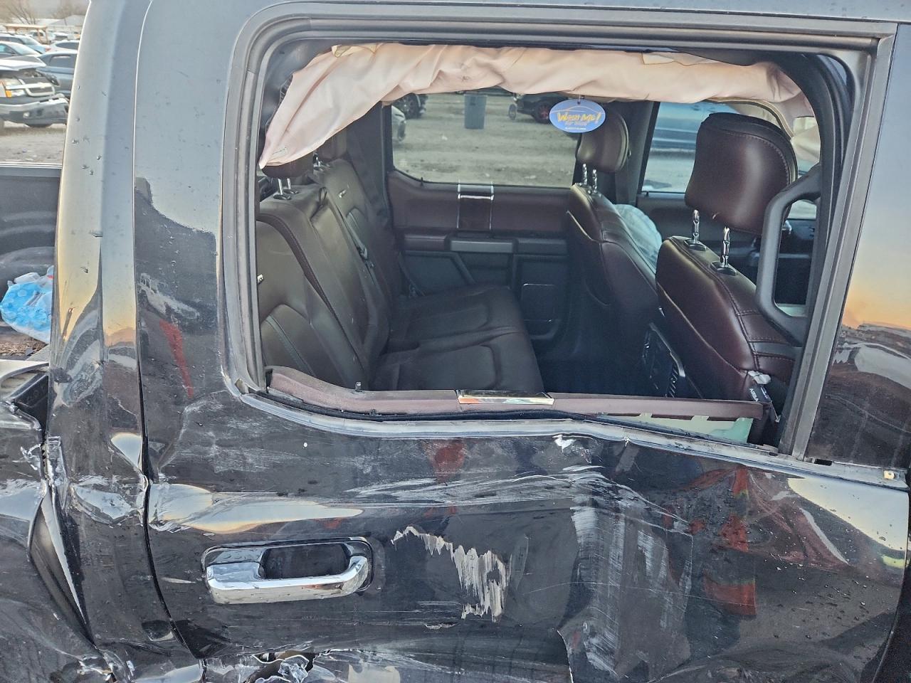 Ford F-150 Supercrew Image 12