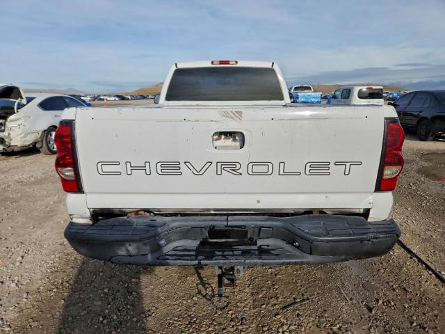 Chevrolet Silverado C1500 Image 6