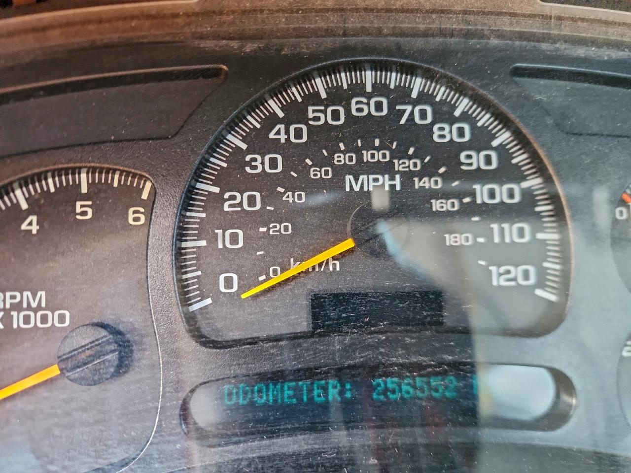 Chevrolet Silverado C1500 Image 8