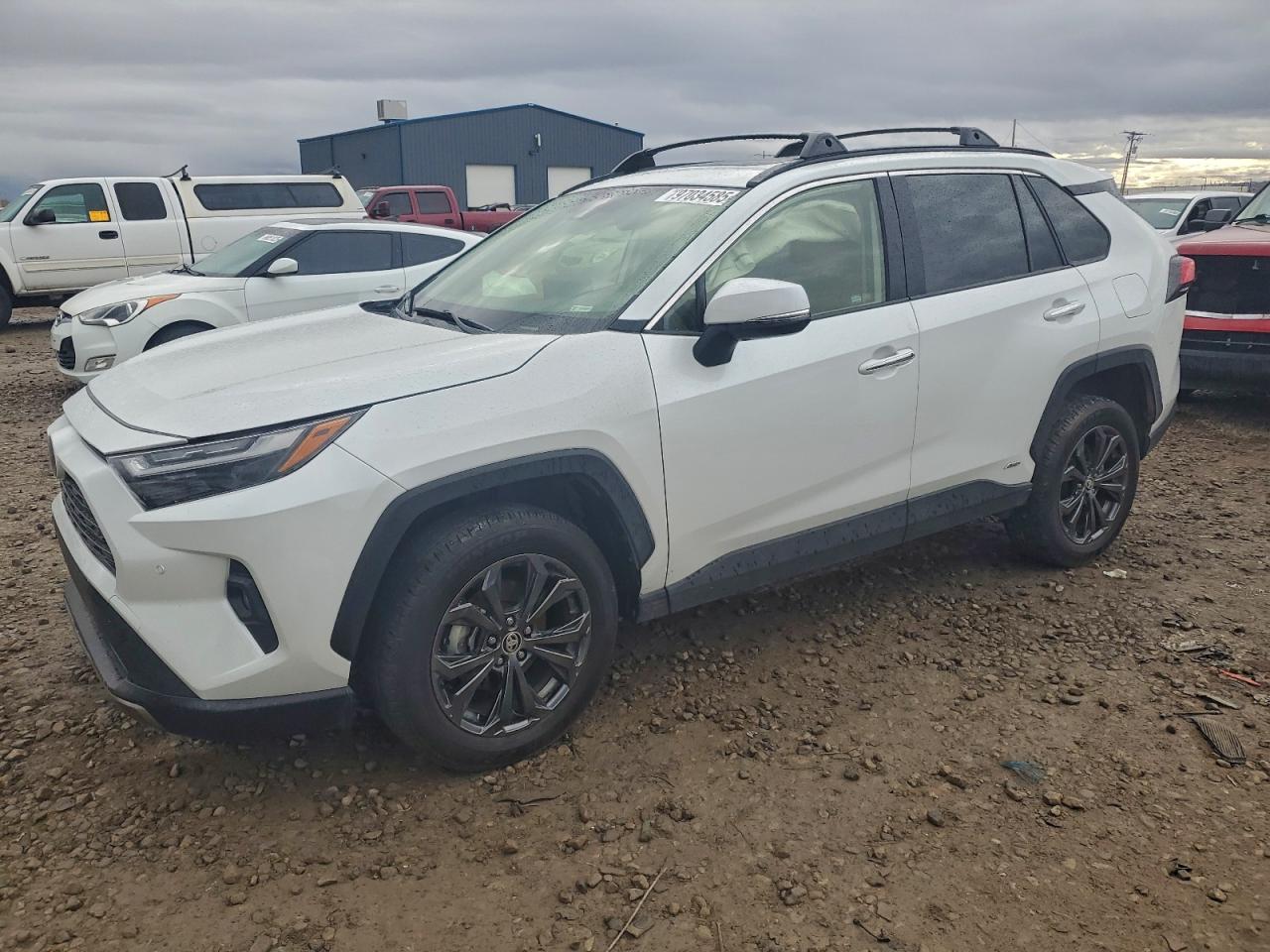 Toyota RAV4 Limited Image 1