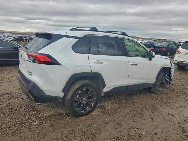 Toyota RAV4 Limited Image 3