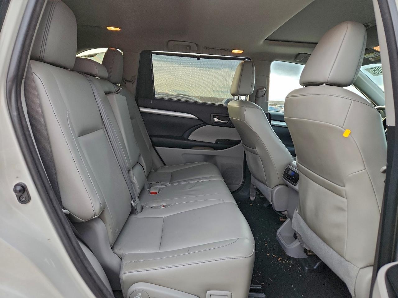 Toyota Highlander Xle Image 5