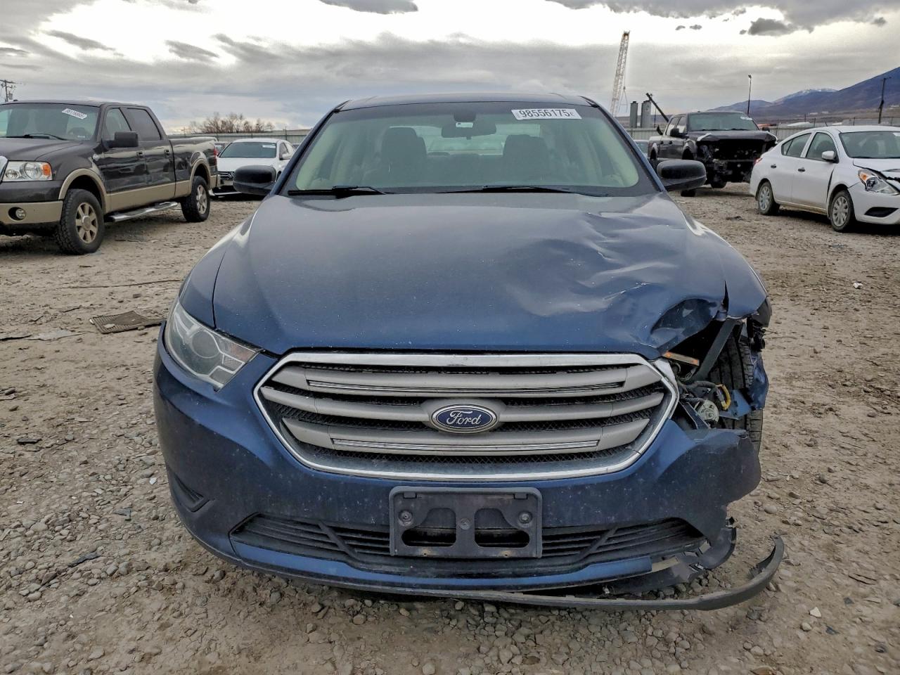 Ford Taurus Se Image 2