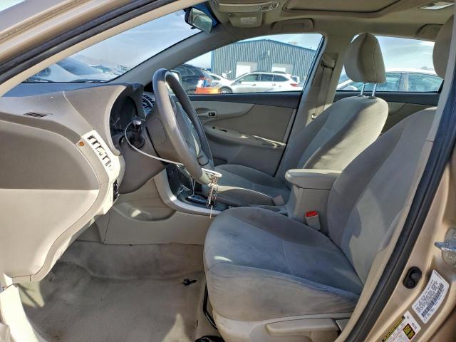 Toyota Corolla Base Image 2