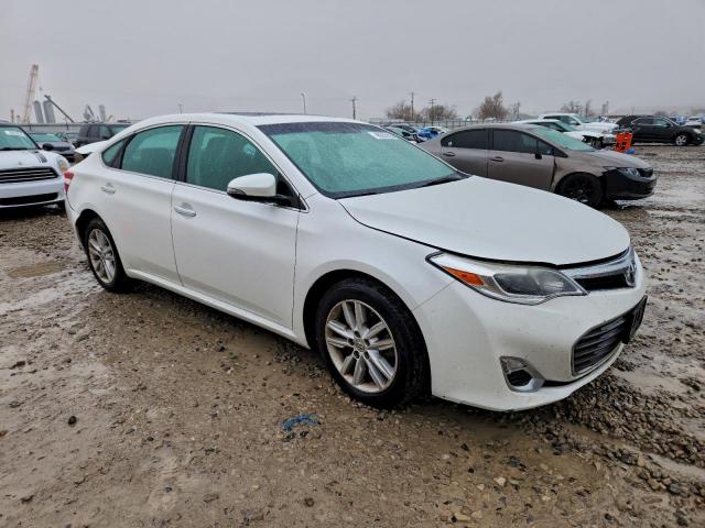 Toyota Avalon Base Image 11