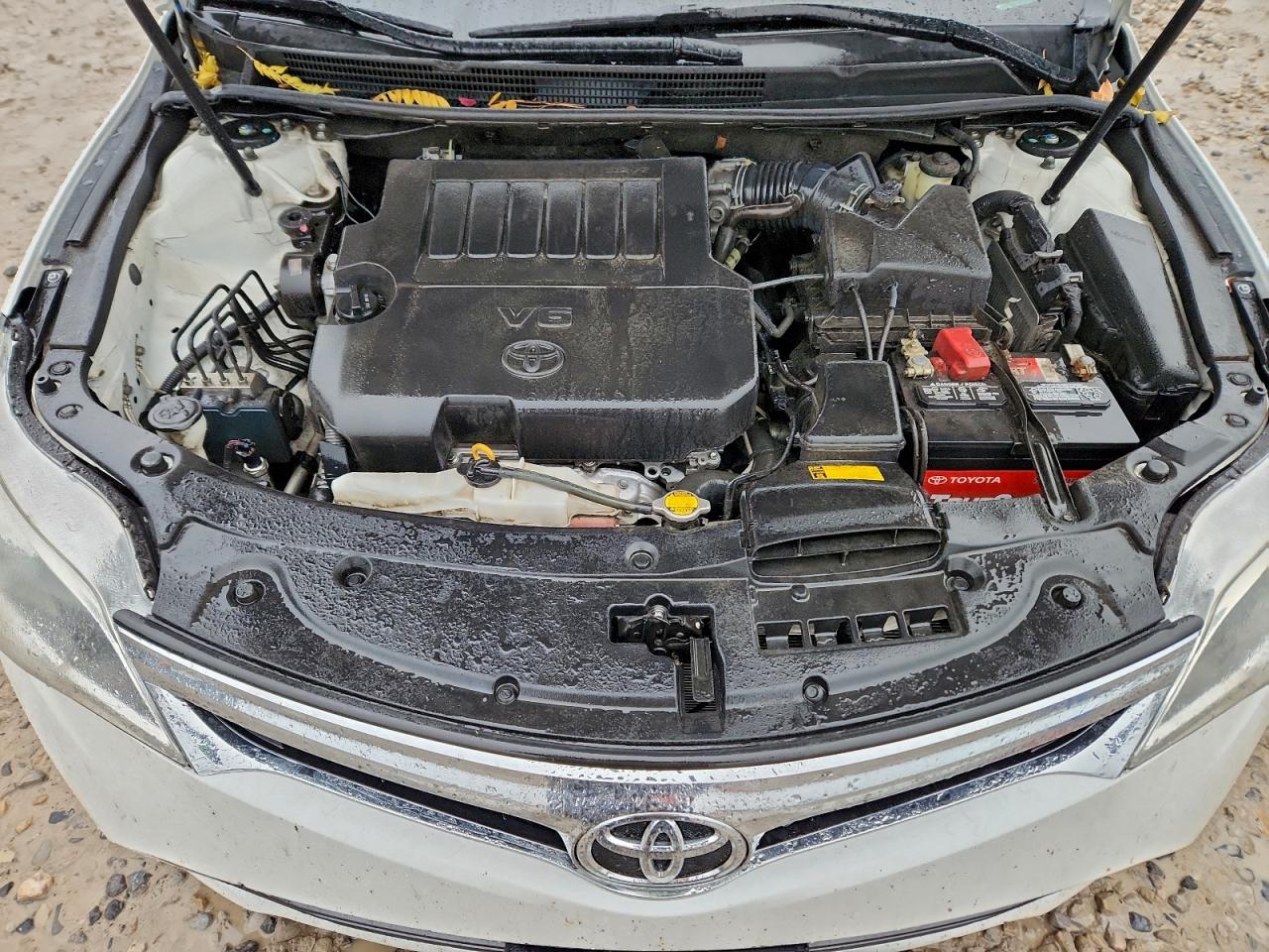 Toyota Avalon Base Image 8