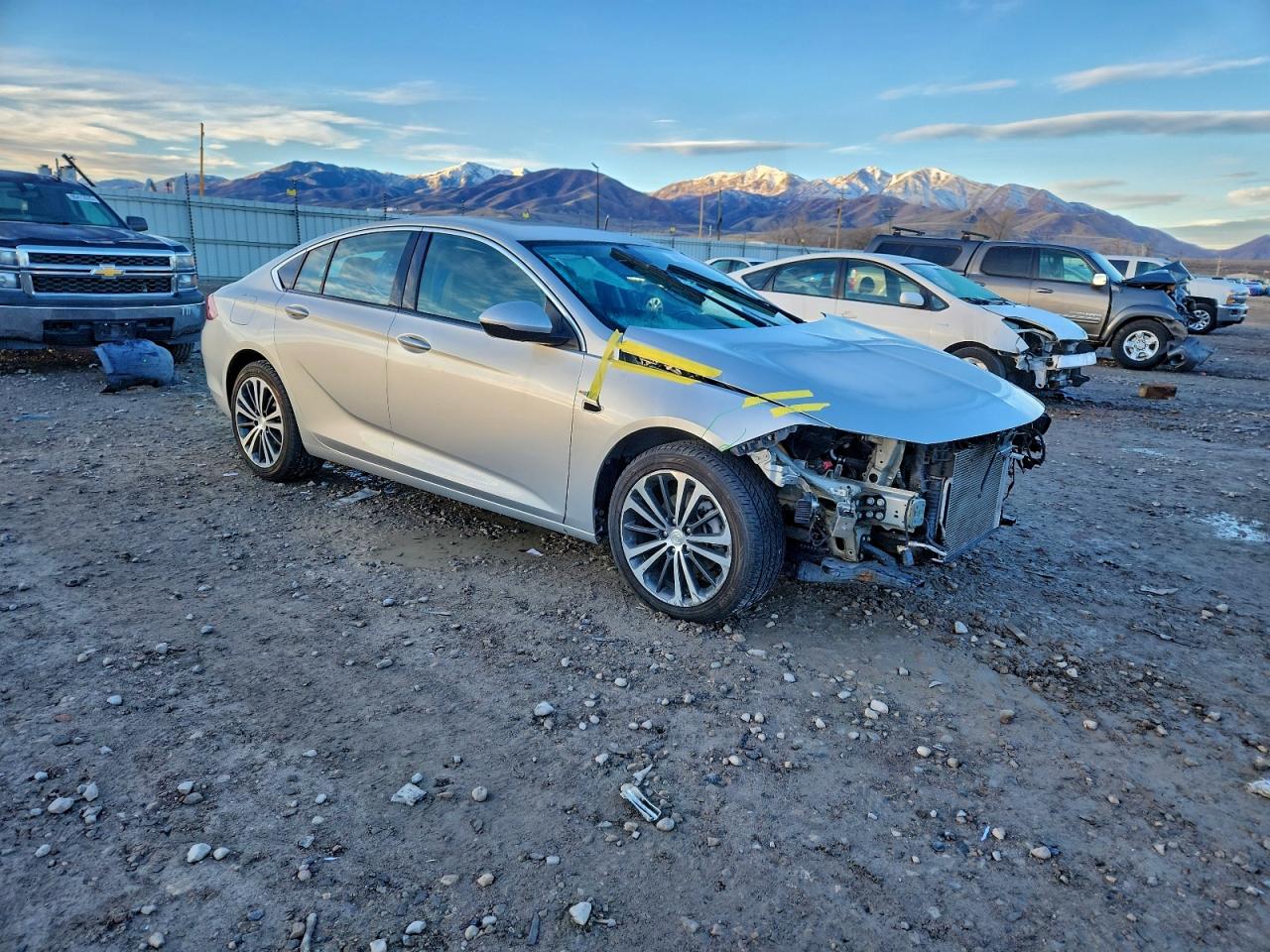 Buick Regal Essence Image 6