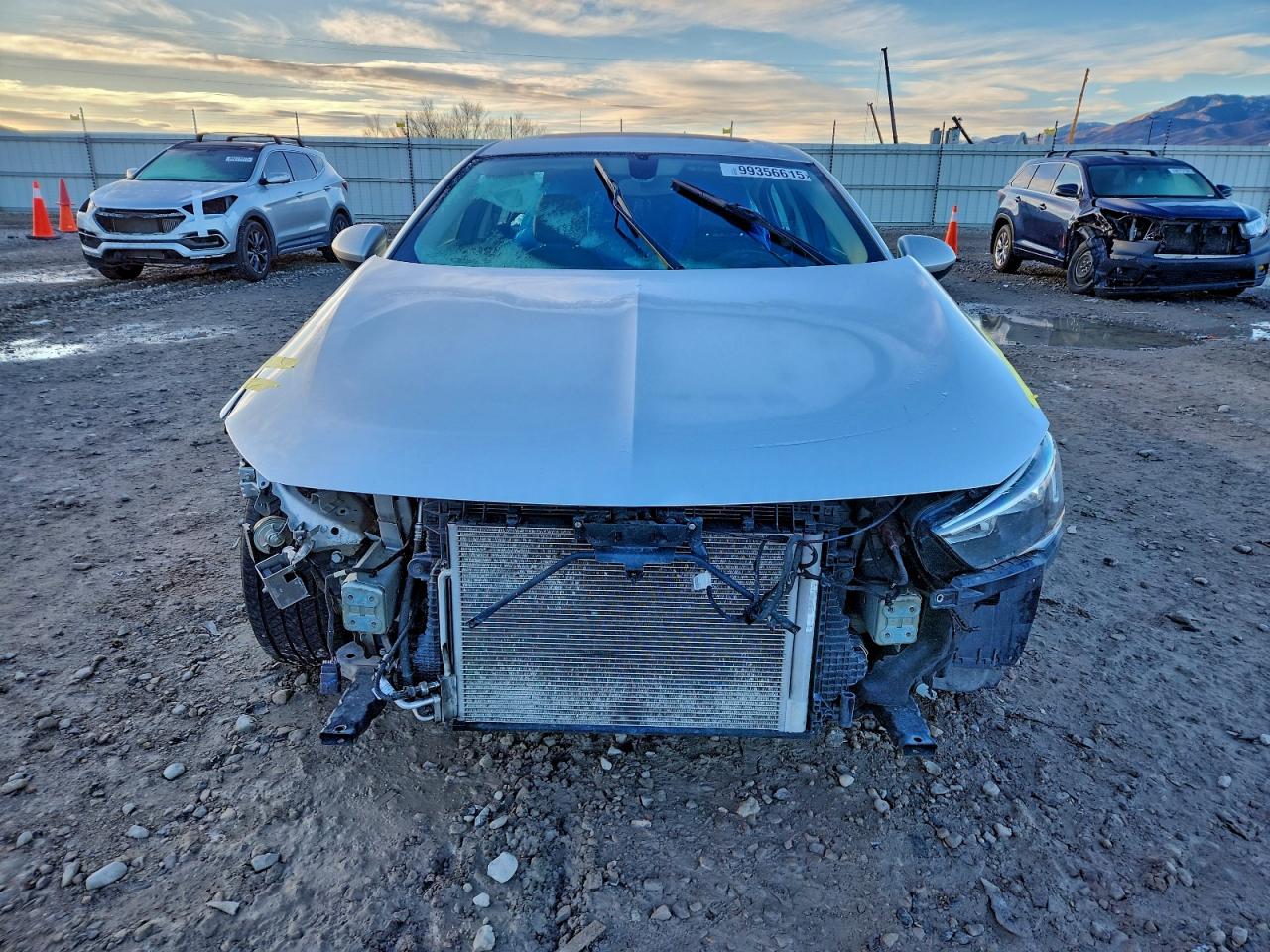 Buick Regal Essence Image 11