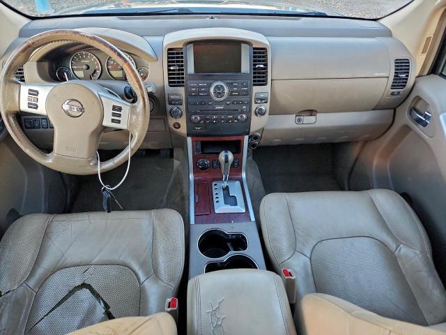 Nissan Pathfinder S Image 9