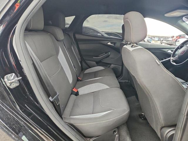 Ford Focus St Image 7