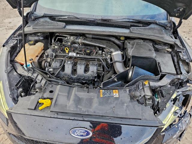 Ford Focus St Image 10