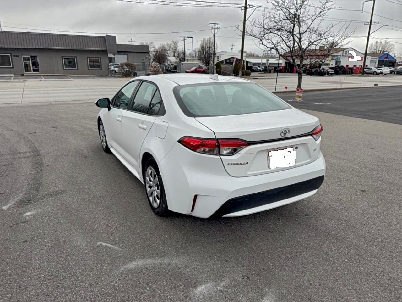 Toyota Corolla Le Image 6