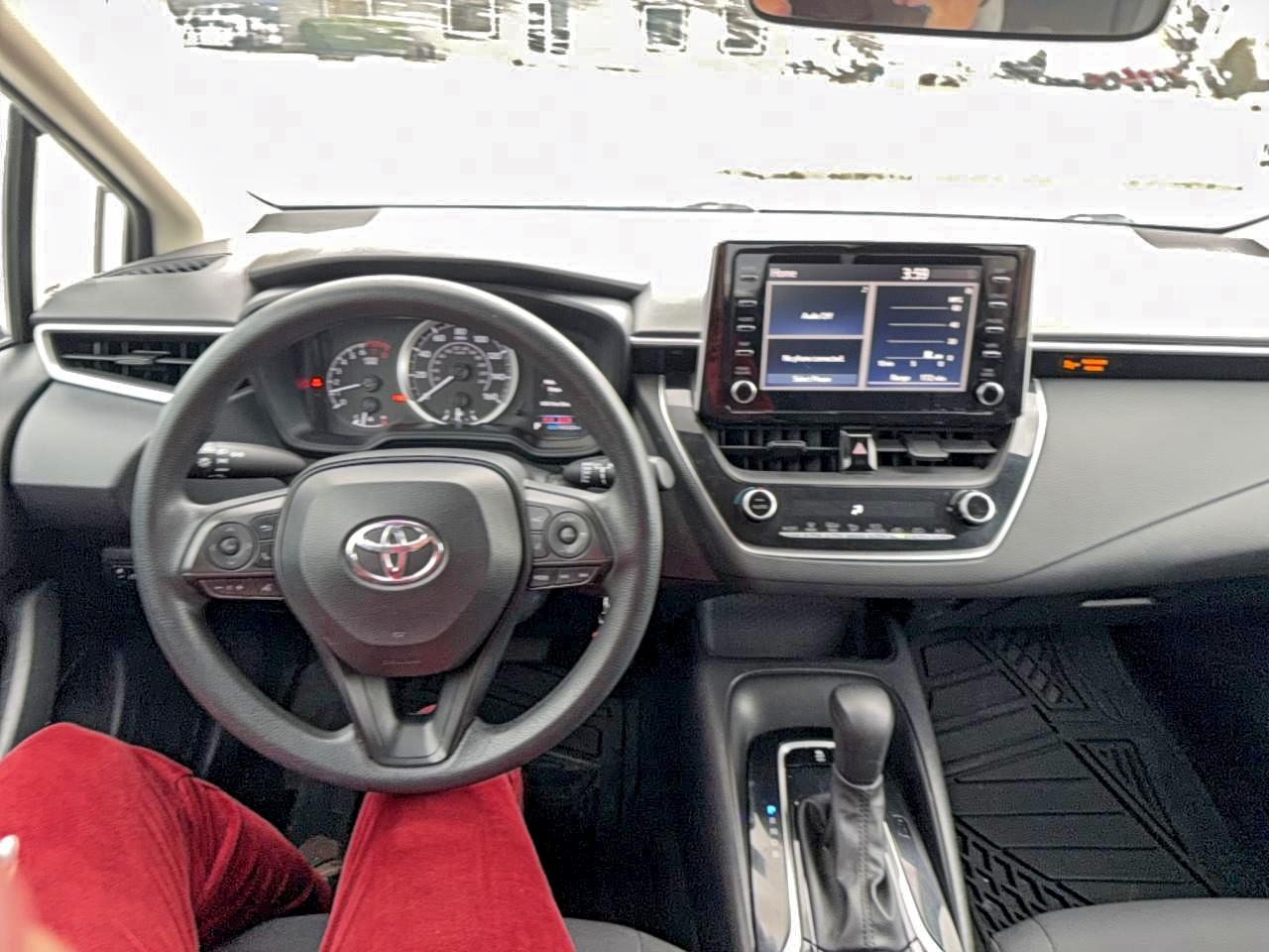 Toyota Corolla Le Image 4