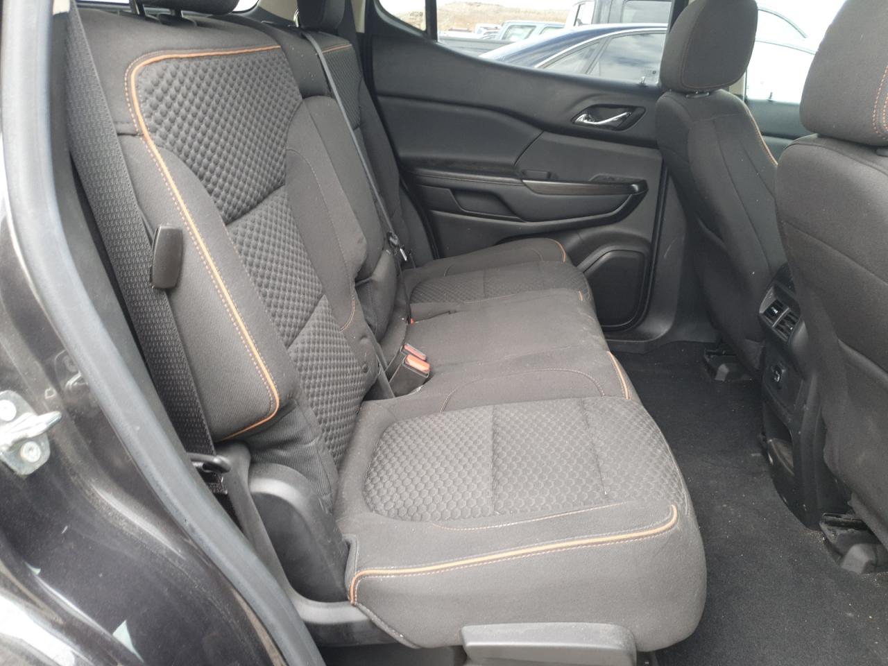 GMC Acadia All Terrain Image 6