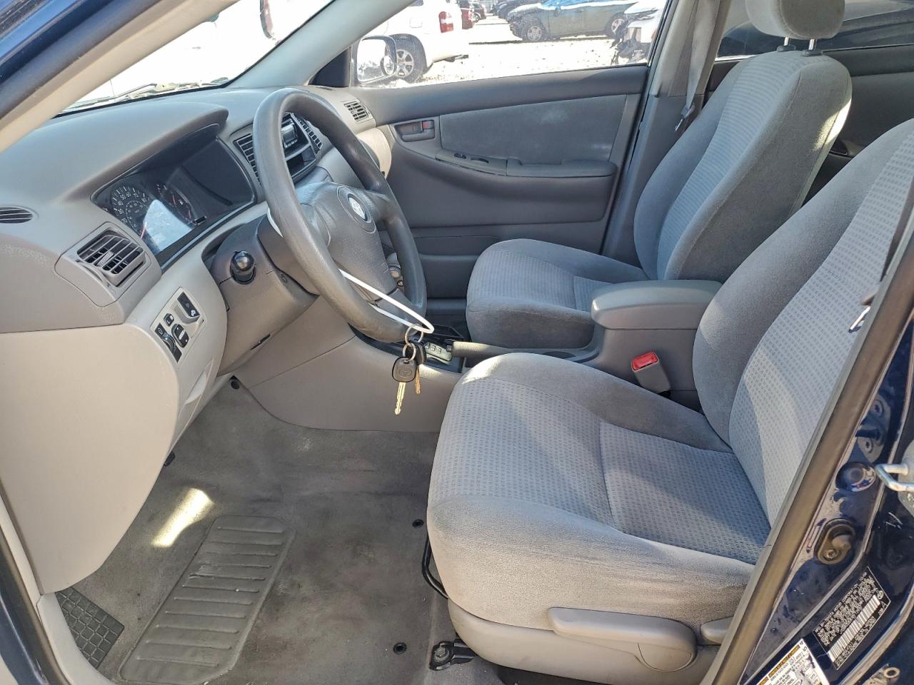 Toyota Corolla Ce Image 6