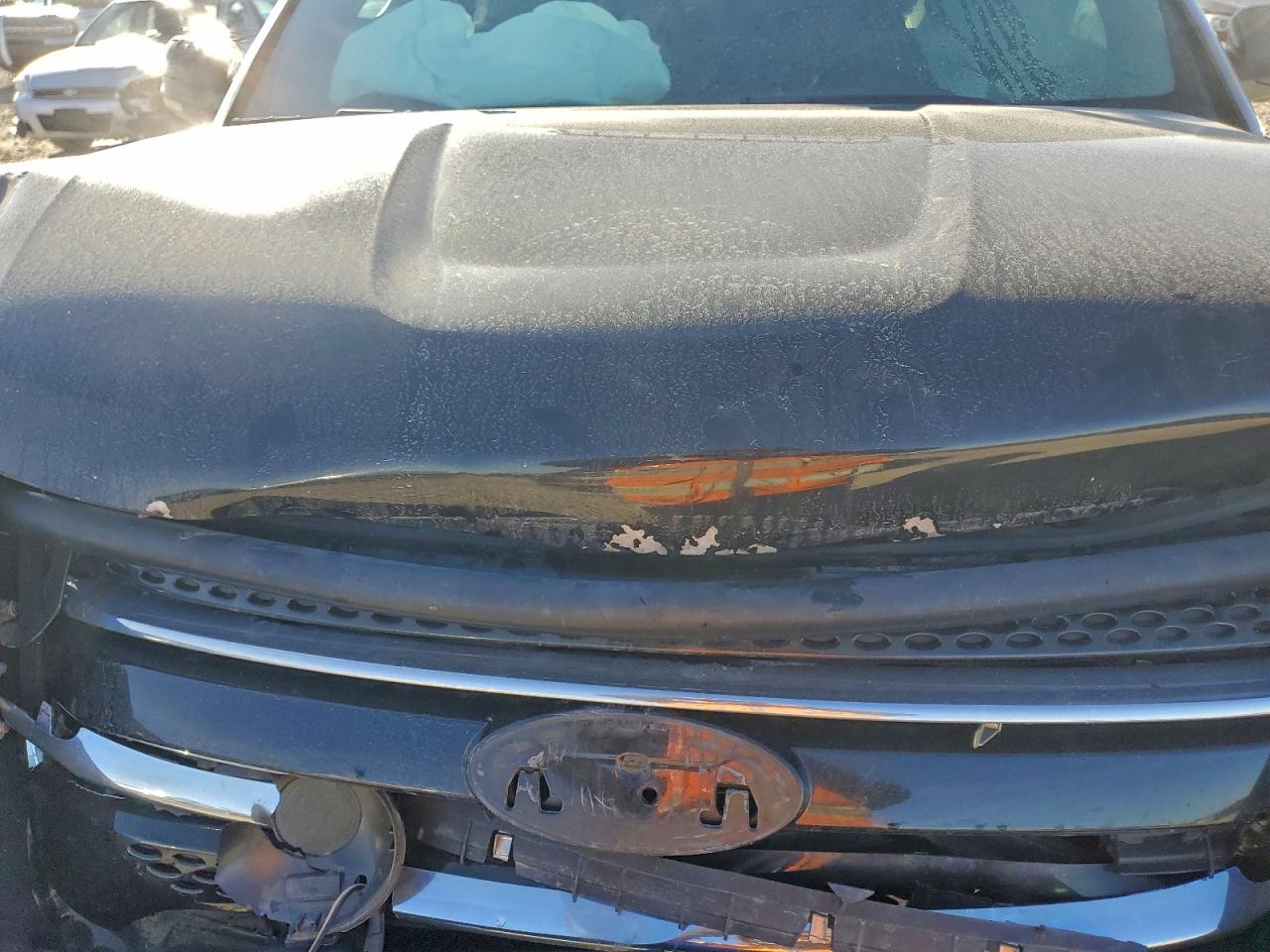 Ford Explorer Limited Image 11