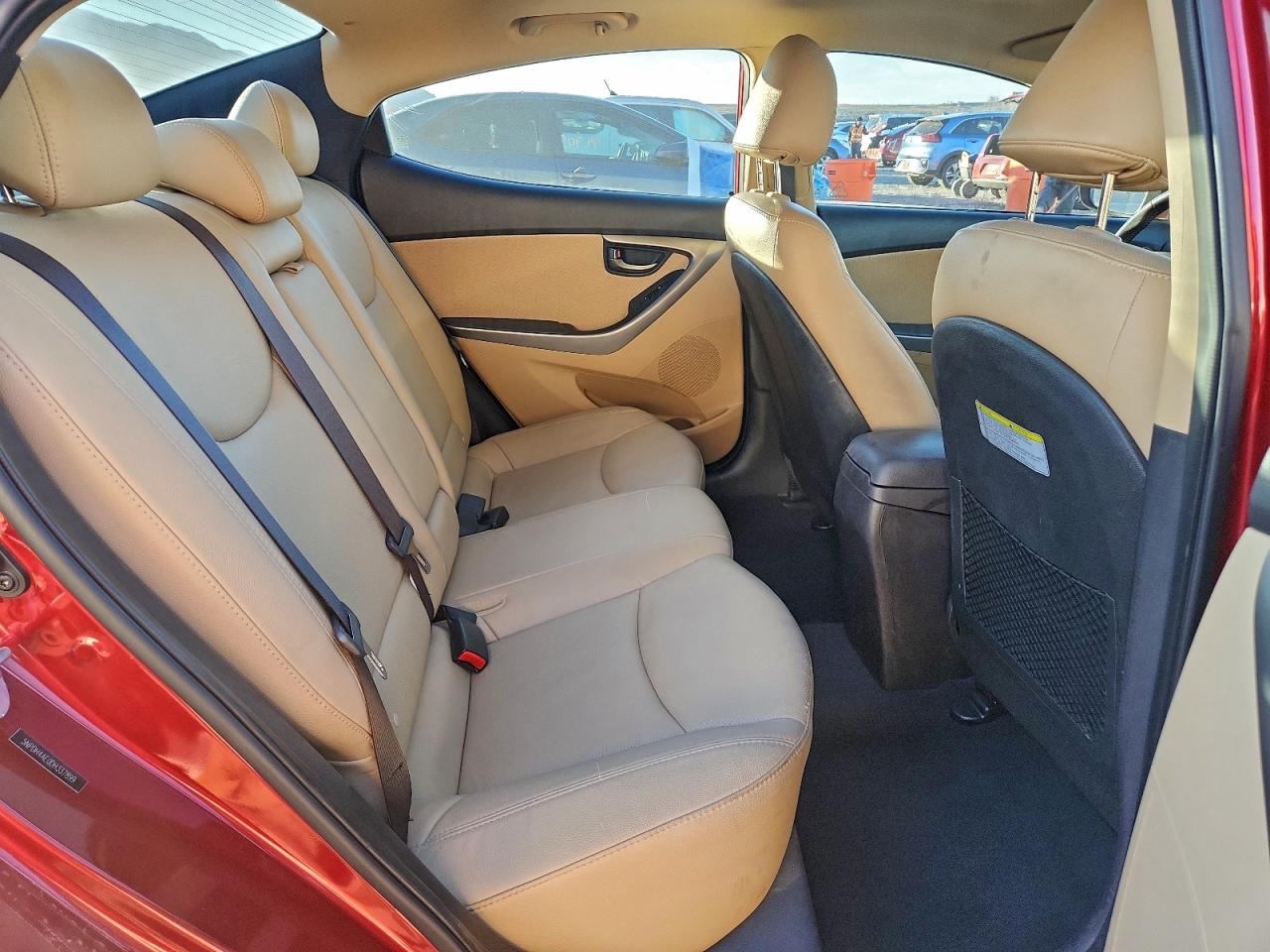 Hyundai ELANTRA Gls Image 4