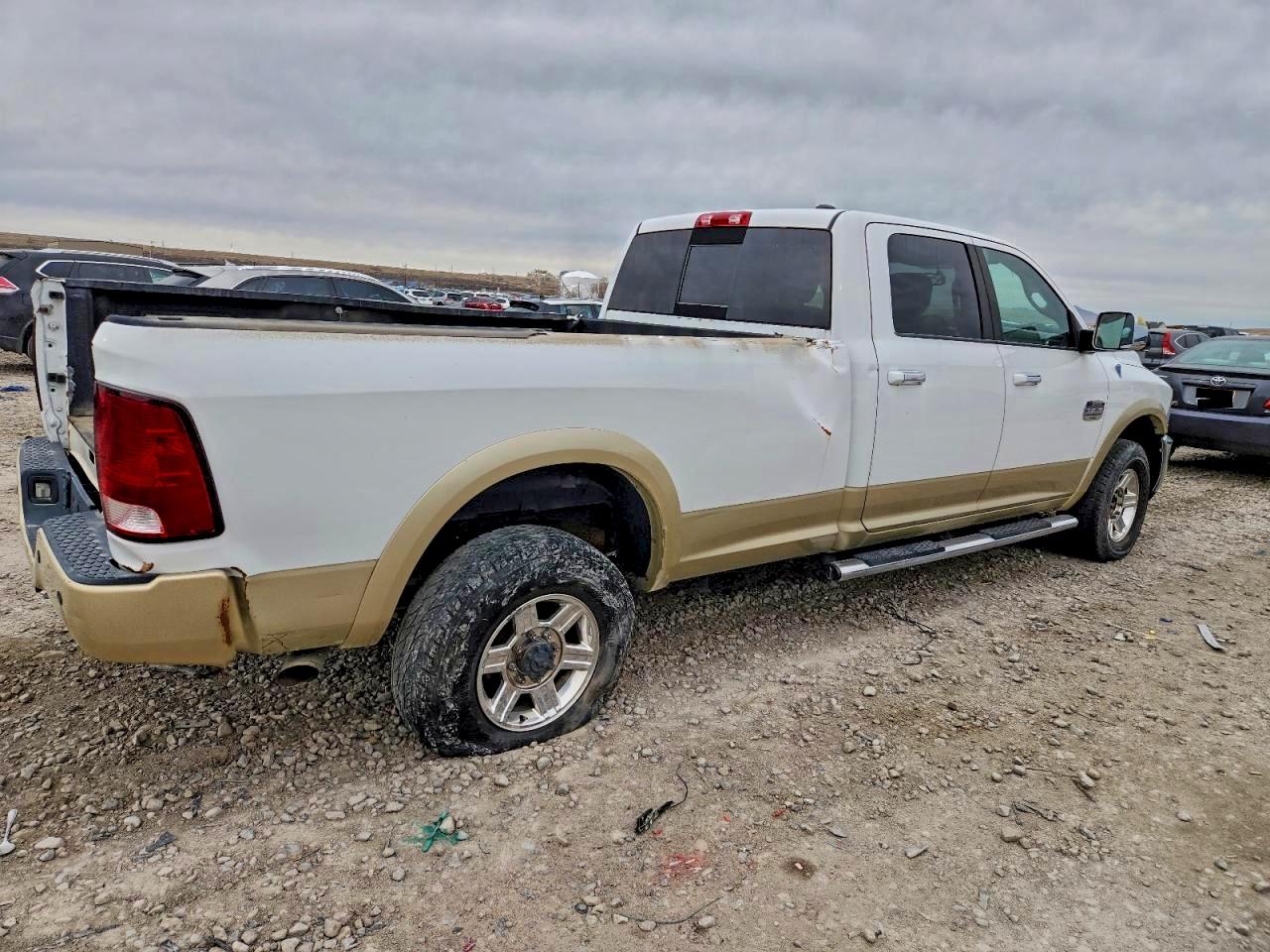 Dodge Ram 2500 Longhorn Image 3