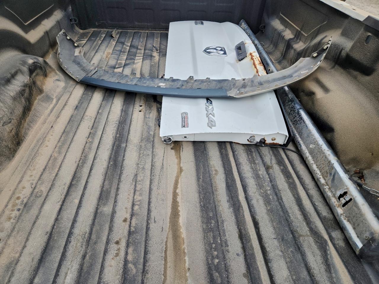 Dodge Ram 2500 Longhorn Image 13