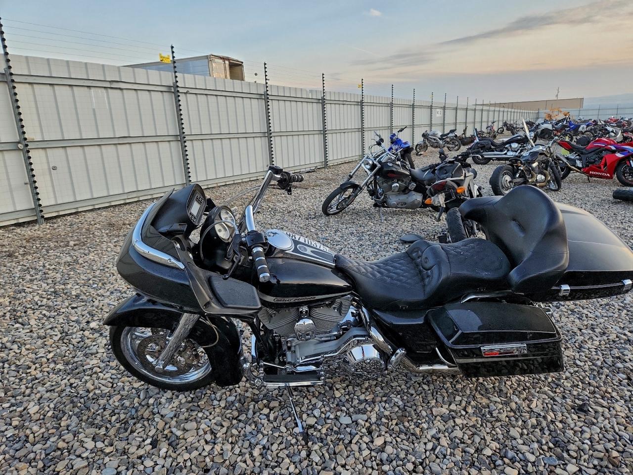 Harley-Davidson Fl Image 7