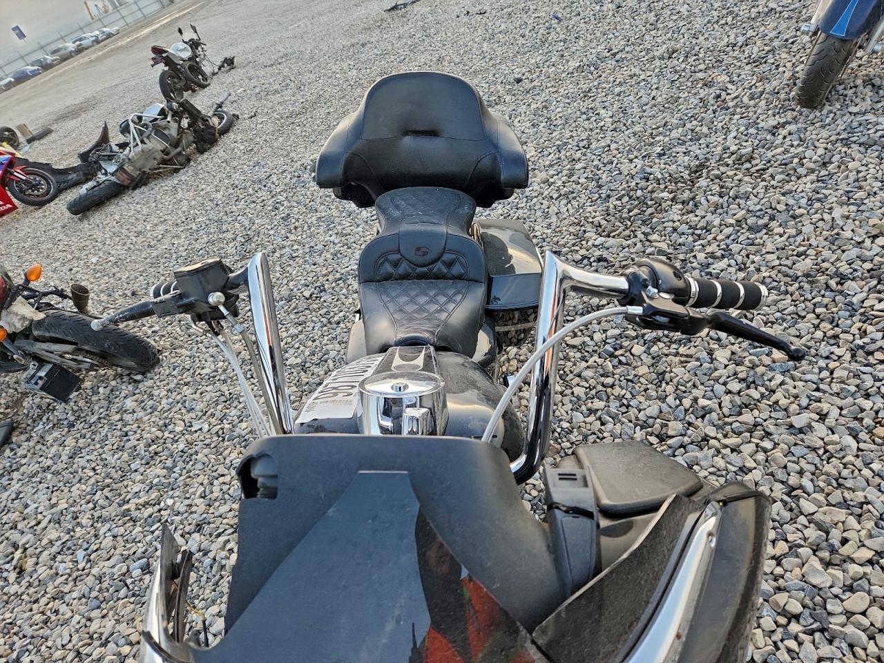 Harley-Davidson Fl Image 8