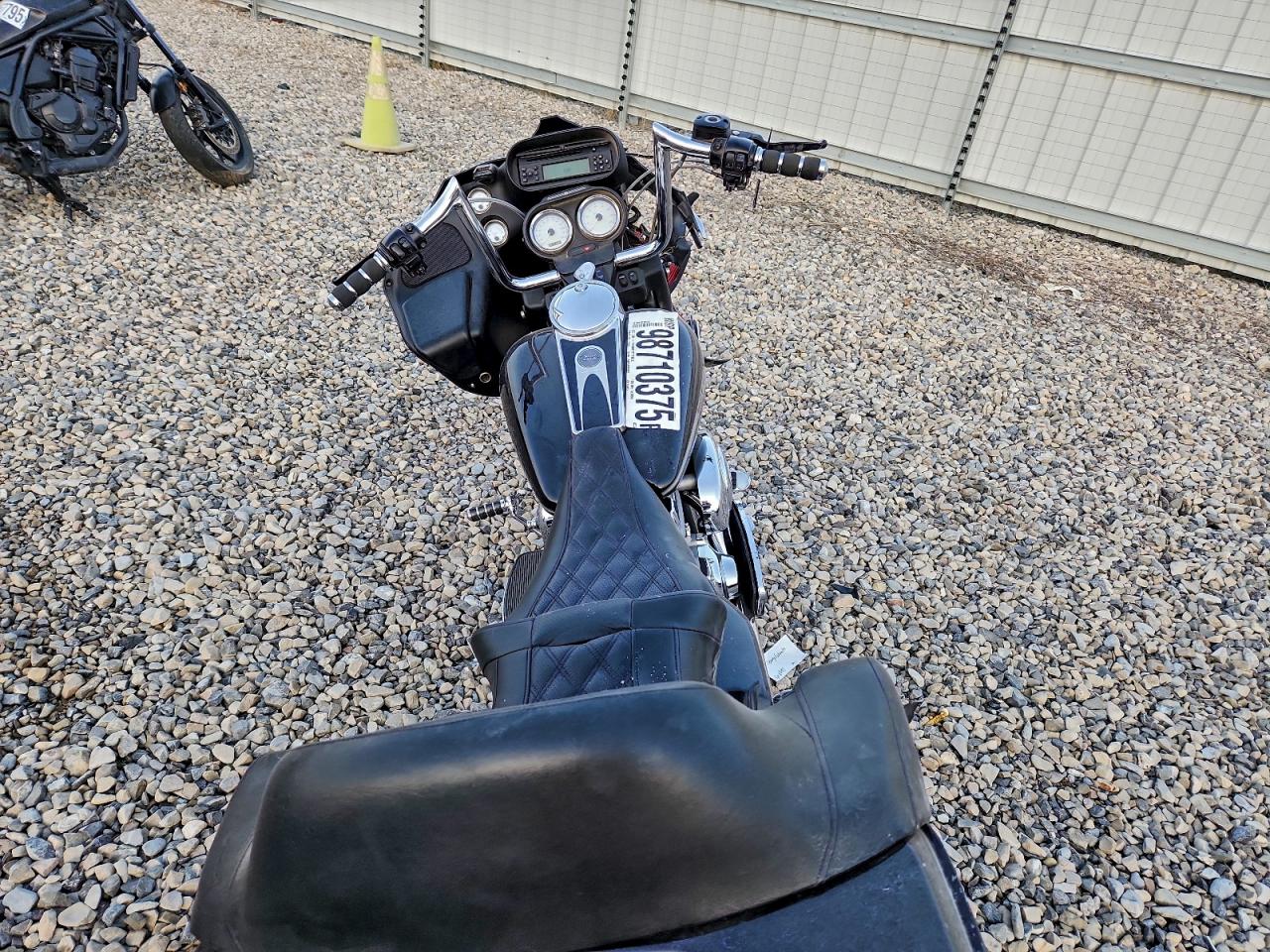 Harley-Davidson Fl Image 4