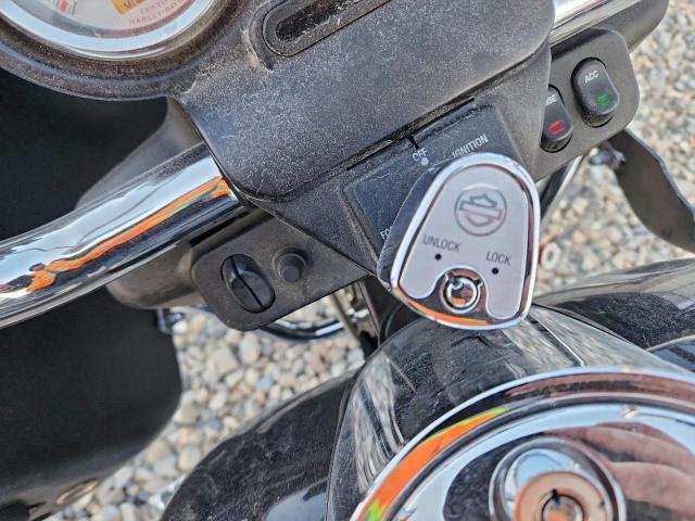 Harley-Davidson Fl Image 6