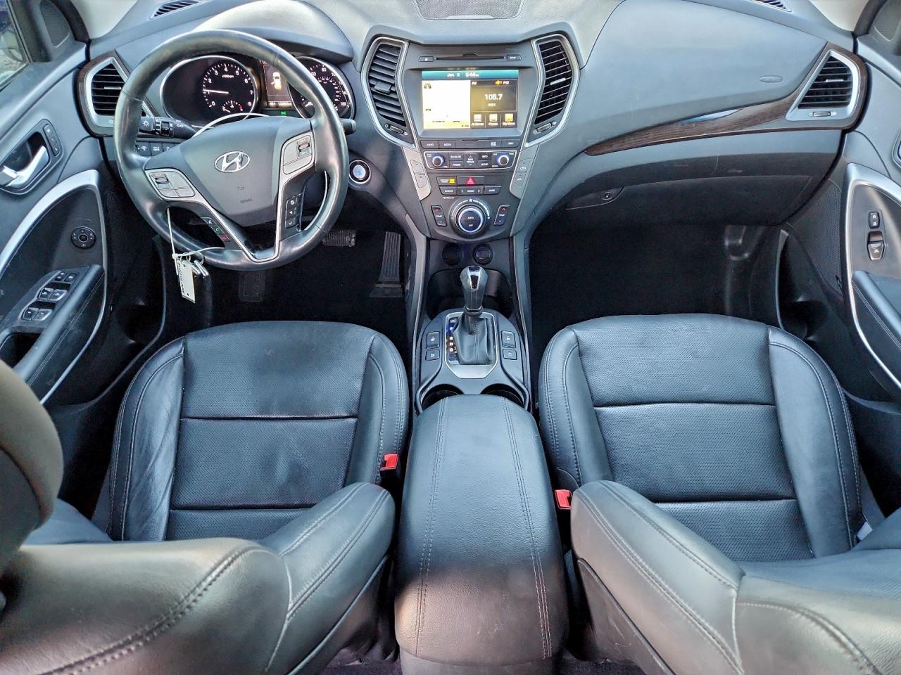 Hyundai SANTA FE Image 6